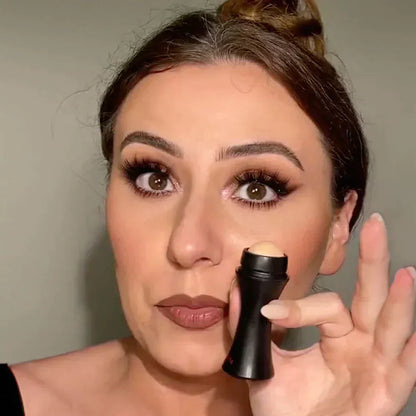 Velynia™ - Oil Absorbing Volcanic Roller